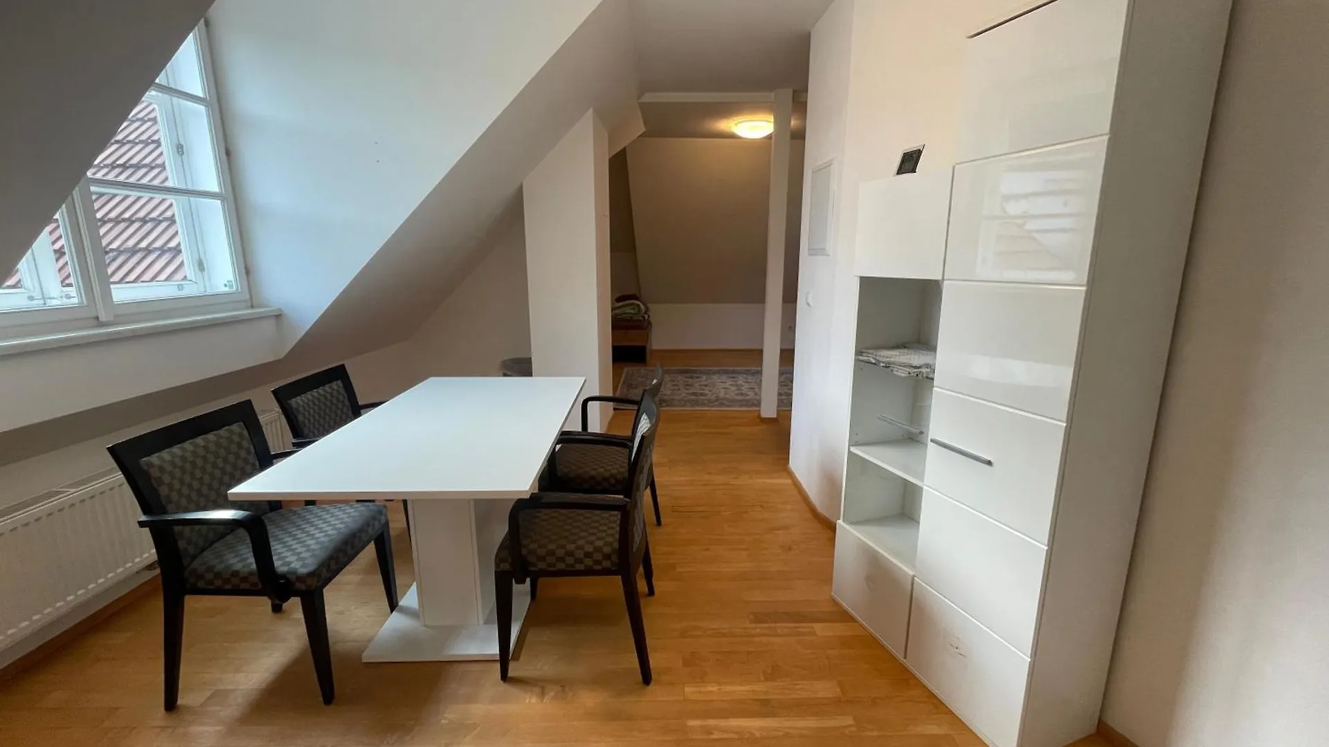 Zum Shambhala Hotel Vienna 0*,  Austria