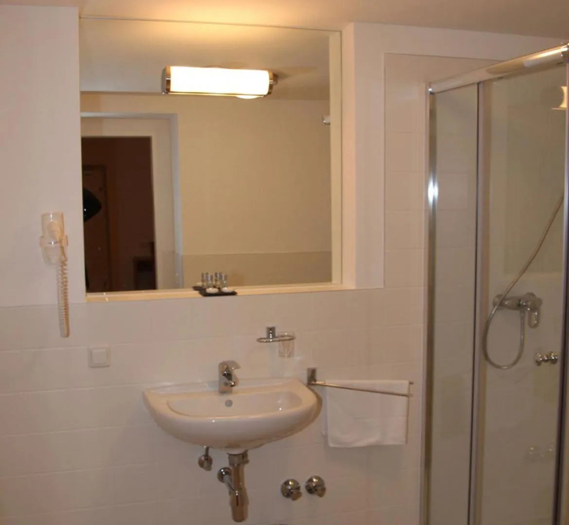 Zum Shambhala Hotel Vienna 0*,  Austria