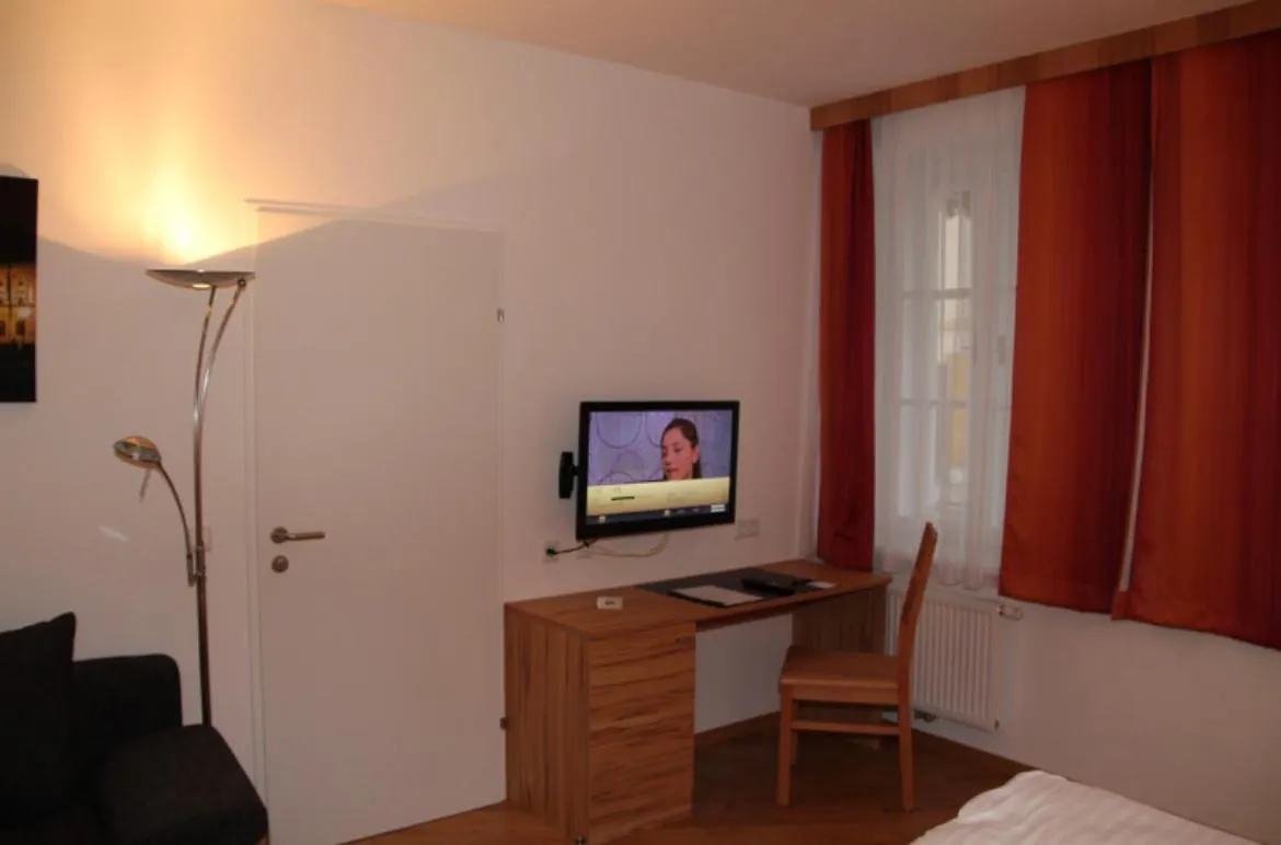 Zum Shambhala Hotel Vienna 0*,  Austria
